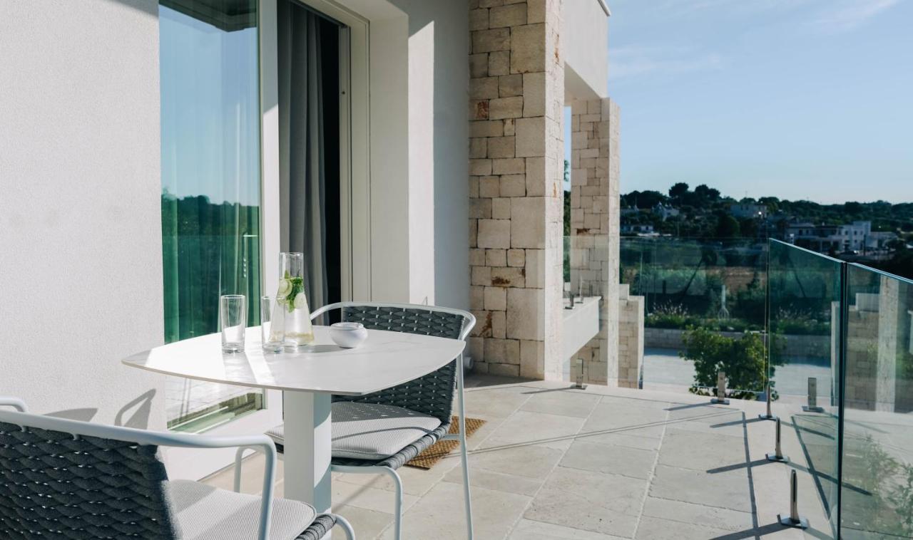 Bed and Breakfast Essenza Relais Contemporaneo Cisternino Esterno foto