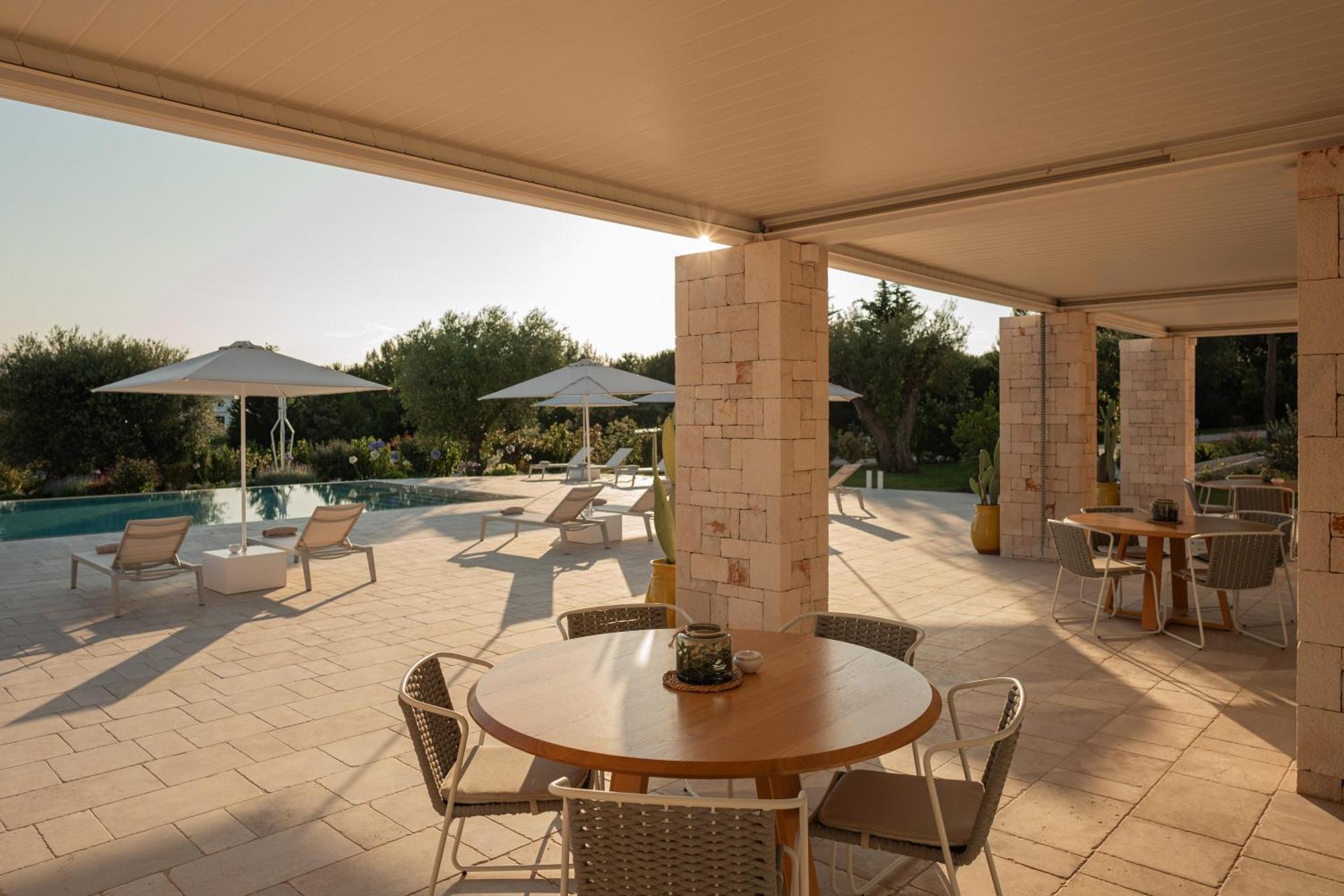 Bed and Breakfast Essenza Relais Contemporaneo Cisternino Esterno foto