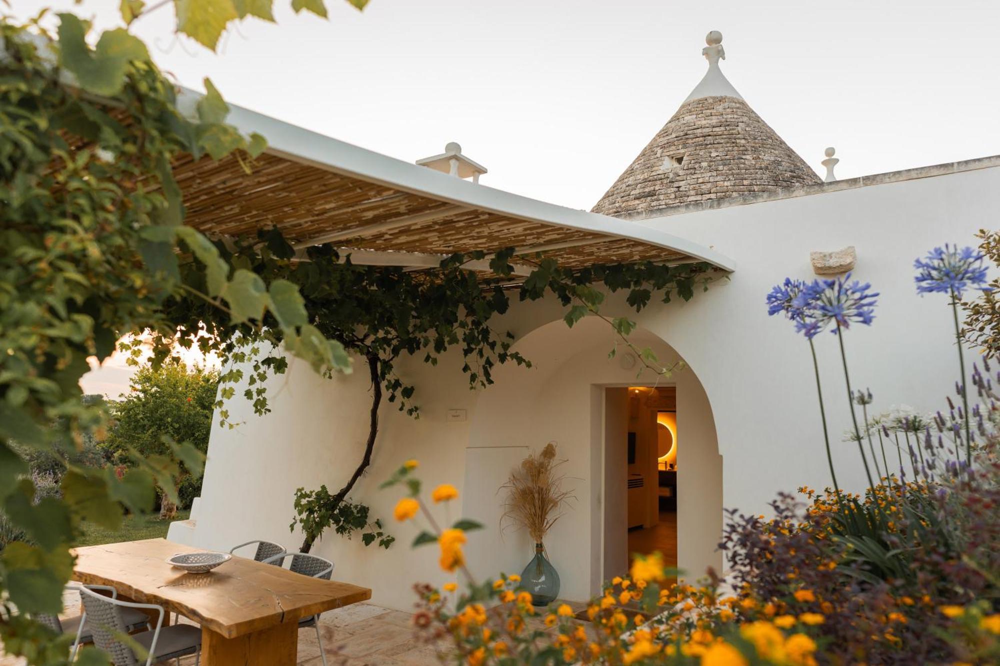 Bed and Breakfast Essenza Relais Contemporaneo Cisternino Esterno foto