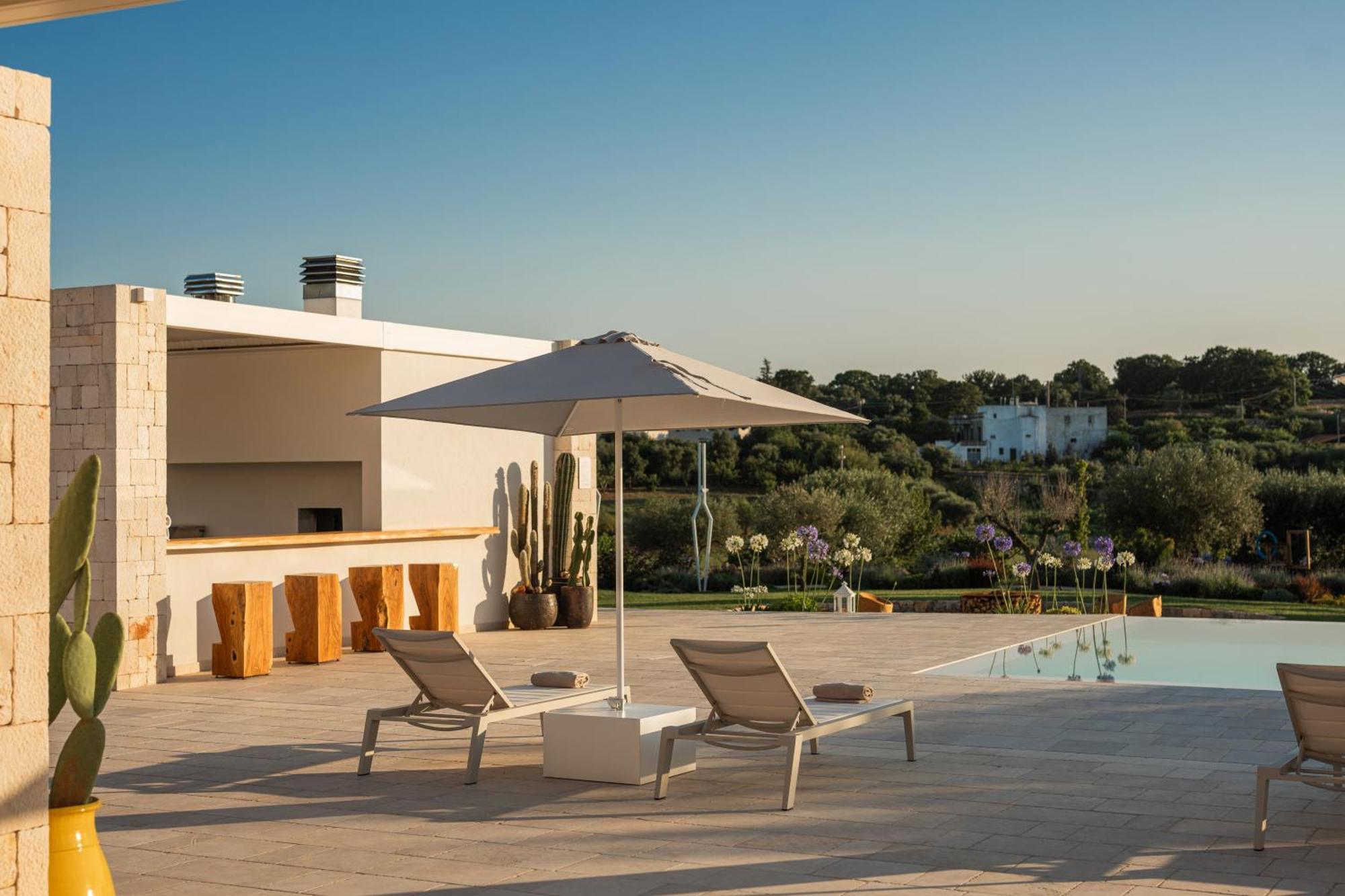 Bed and Breakfast Essenza Relais Contemporaneo Cisternino Esterno foto
