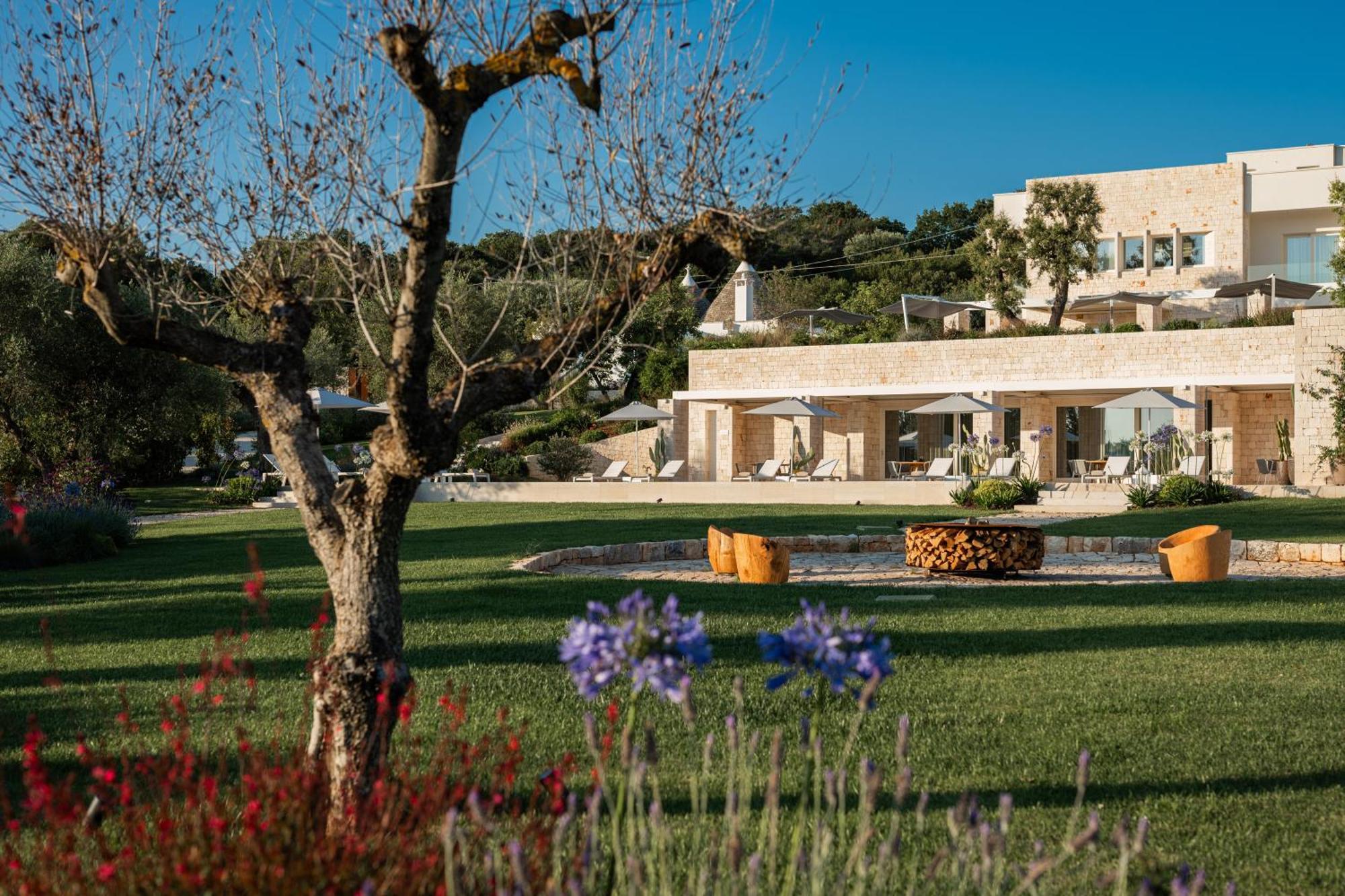 Bed and Breakfast Essenza Relais Contemporaneo Cisternino Esterno foto