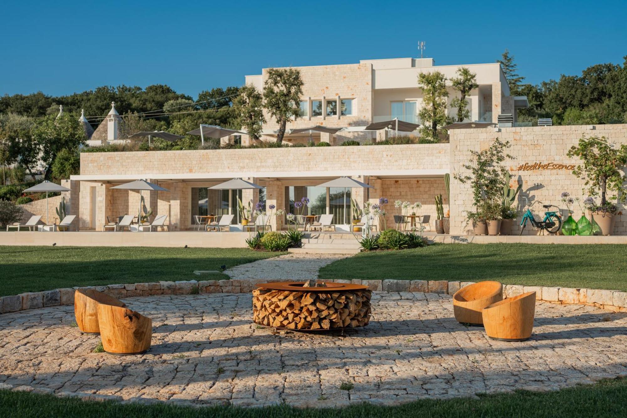 Bed and Breakfast Essenza Relais Contemporaneo Cisternino Esterno foto