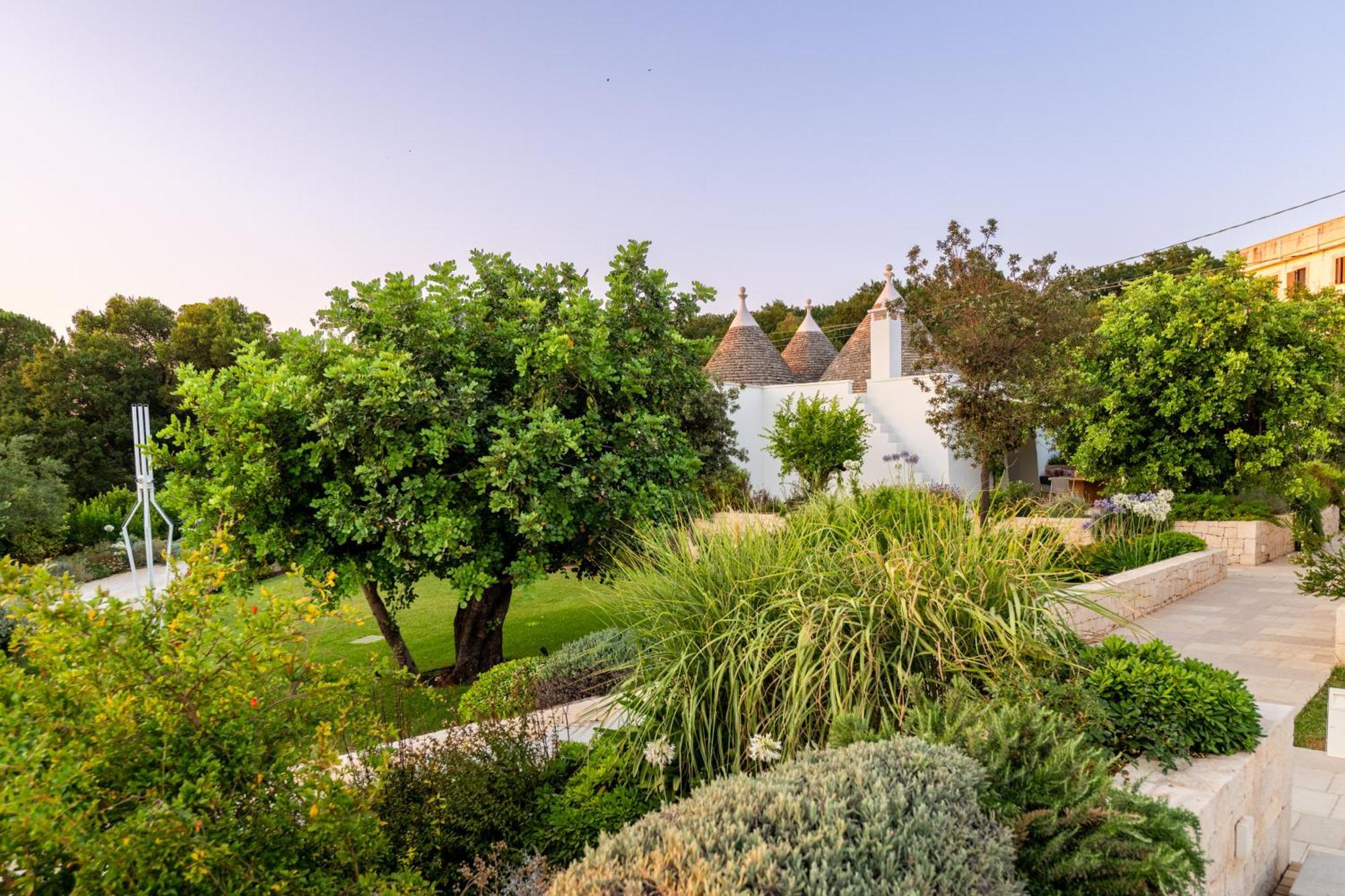 Bed and Breakfast Essenza Relais Contemporaneo Cisternino Esterno foto