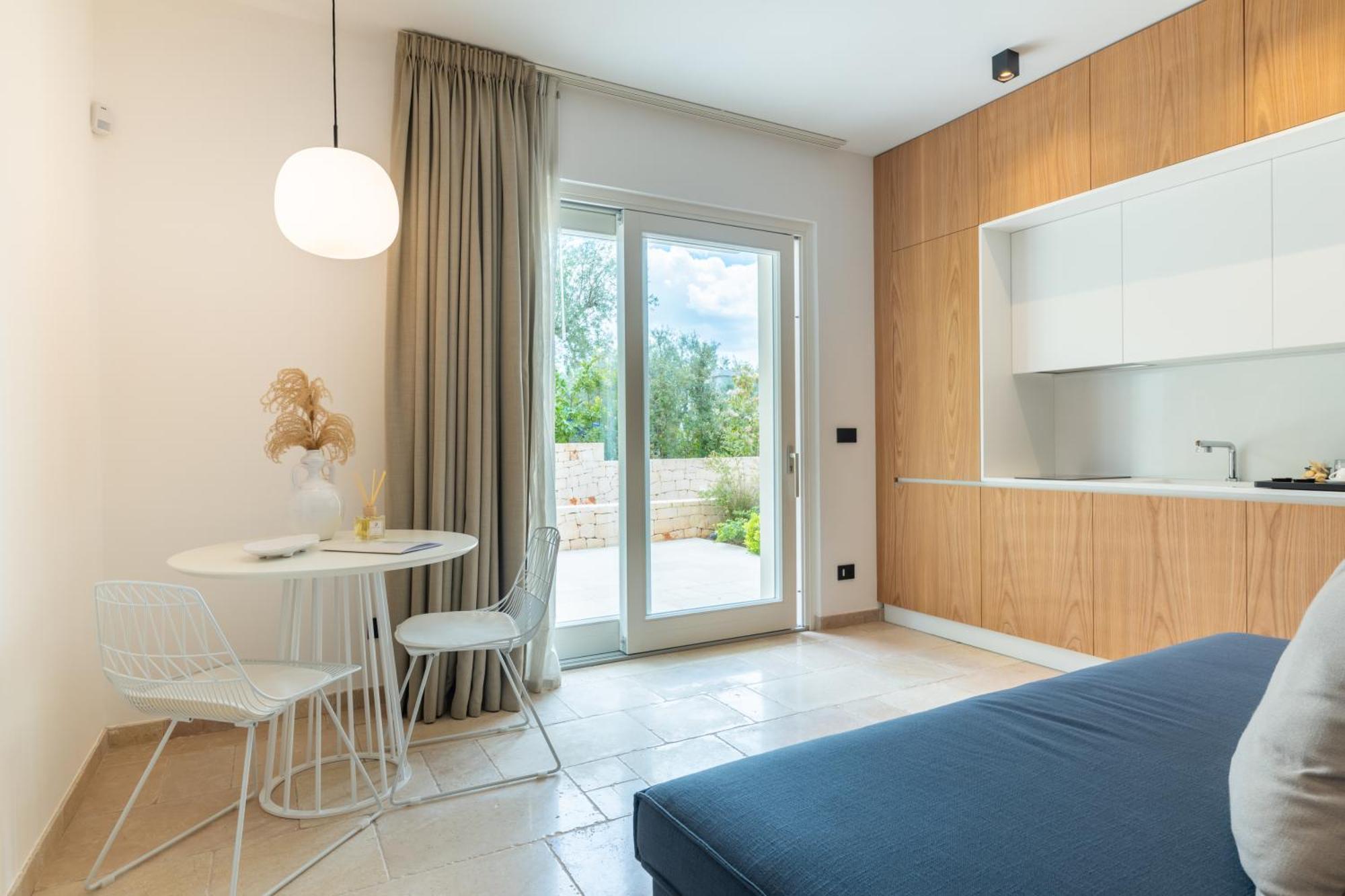 Bed and Breakfast Essenza Relais Contemporaneo Cisternino Esterno foto