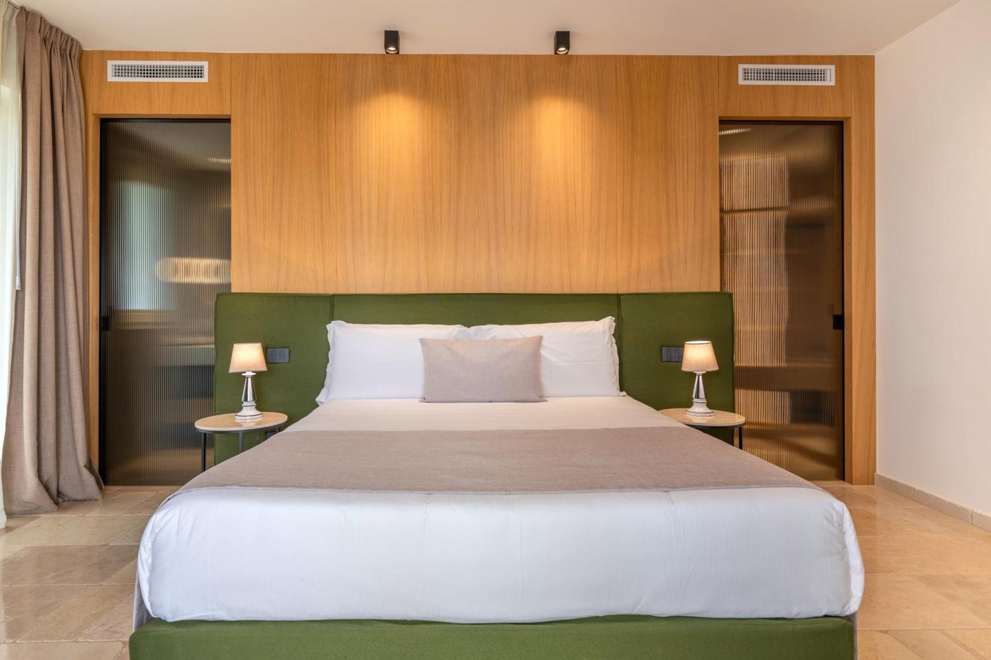 Bed and Breakfast Essenza Relais Contemporaneo Cisternino Esterno foto