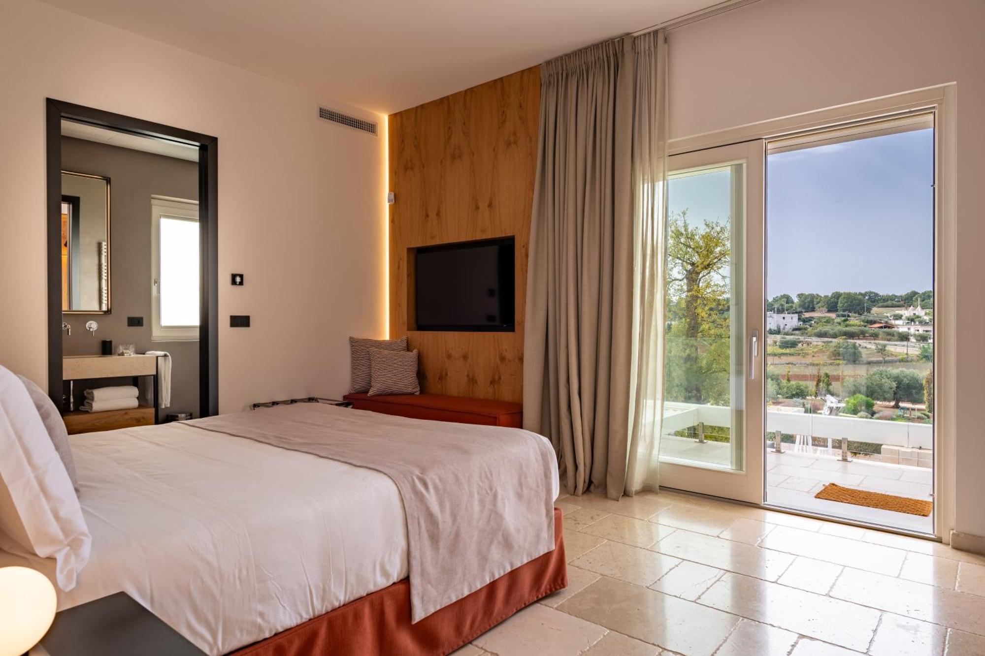 Bed and Breakfast Essenza Relais Contemporaneo Cisternino Esterno foto